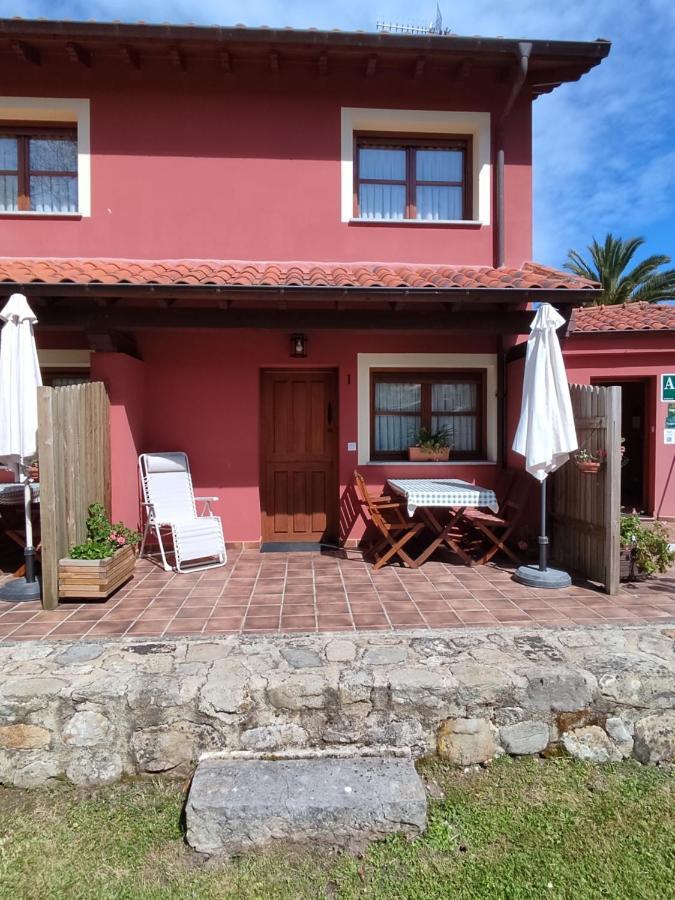 Apartamentos Rurales Llagumelon Villahormes Eksteriør billede